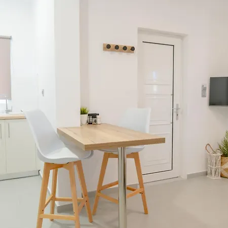 Airvista Apartment *